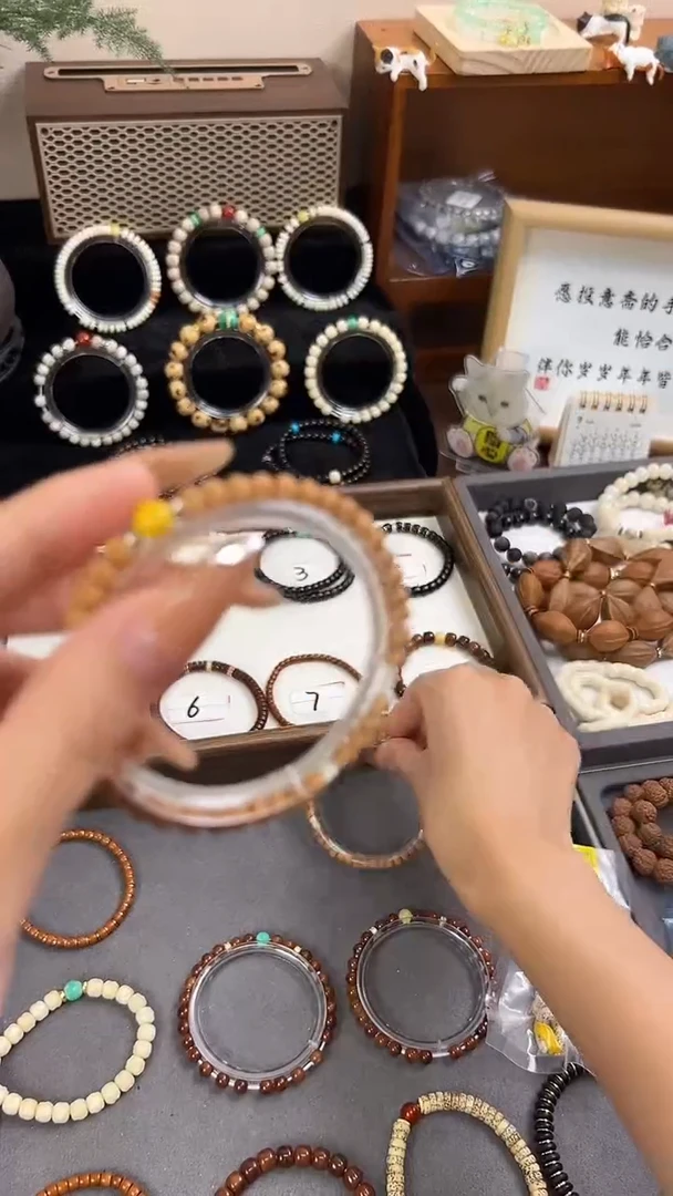 吊坠柏香籽/百香籽黄色漆珠百香籽