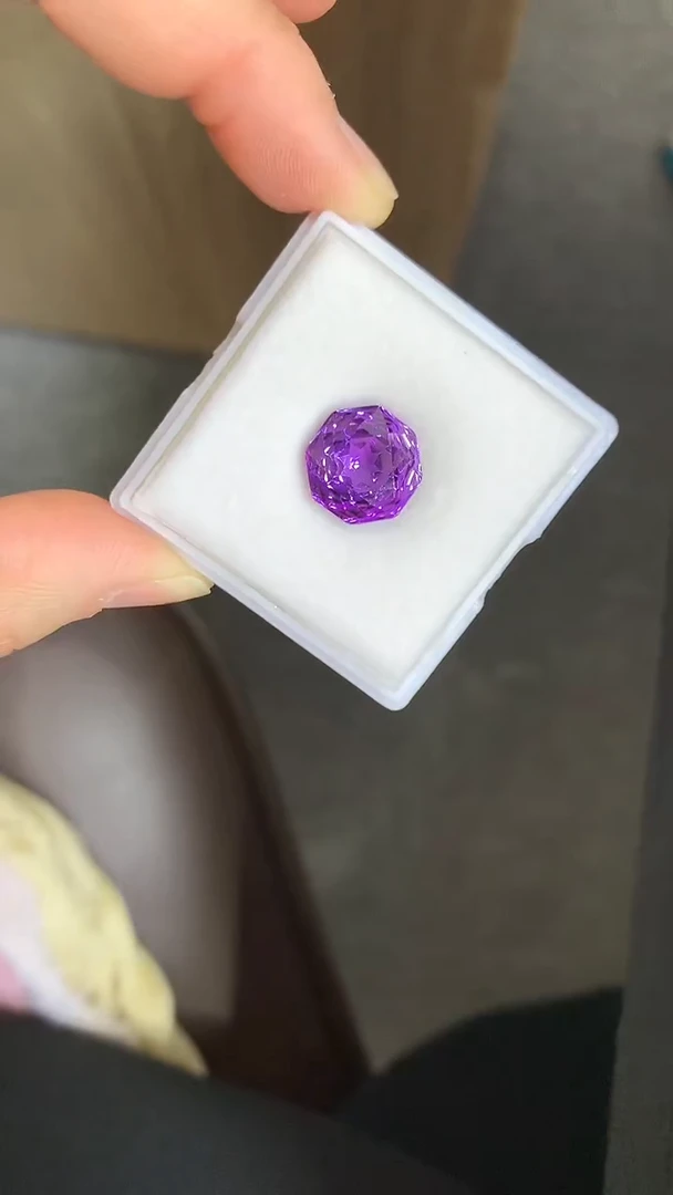 【闪购商品】紫晶笔搁未镶嵌8紫水晶裸石多样性发一颗