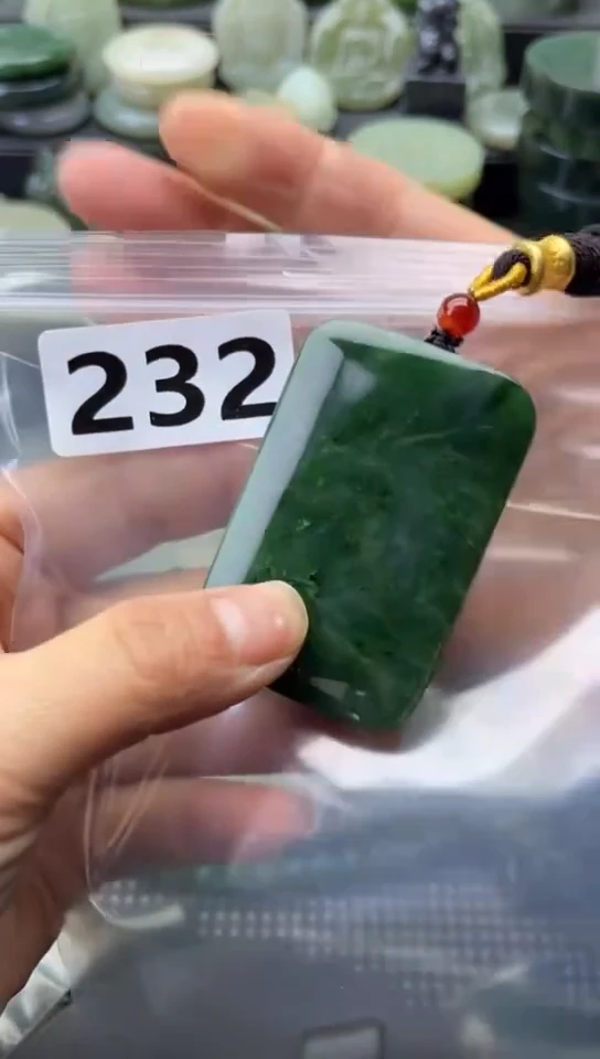 未镶嵌和田玉珠宝半成品牌子