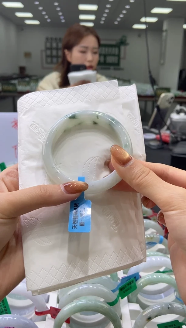 未镶嵌手镯翡翠0042653