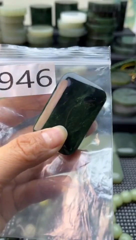 未镶嵌和田玉珠宝半成品牌子
