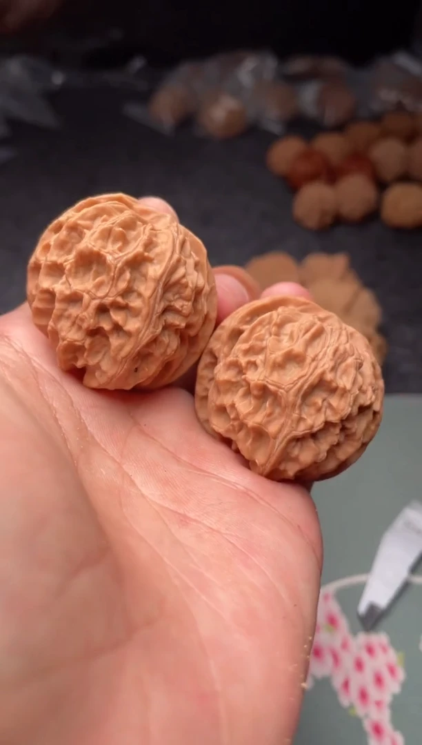 把件文玩核桃a261   苹果园 39尺