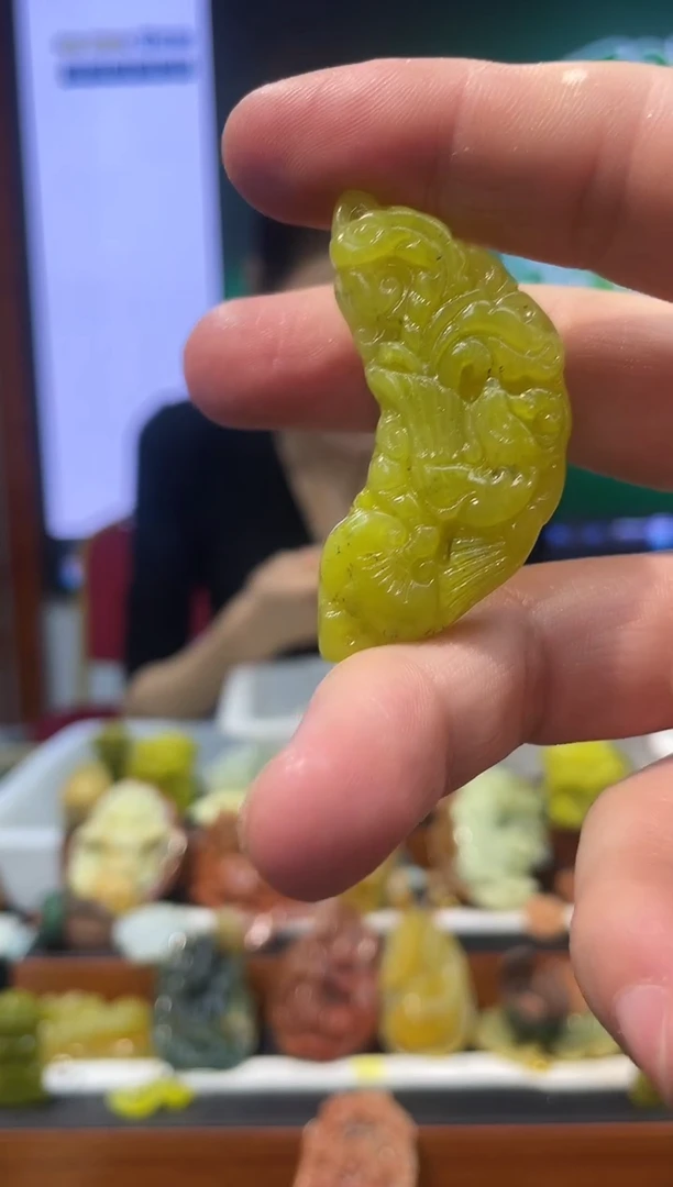 【闪购商品】岫玉吊坠未镶嵌·