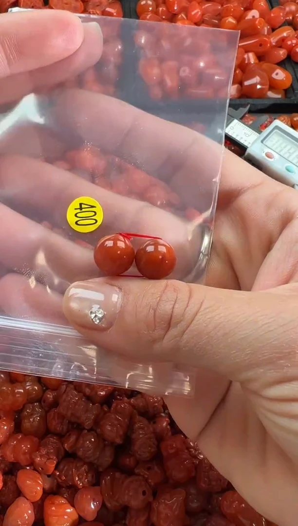 【闪购商品】南红玛瑙颈饰未镶嵌1