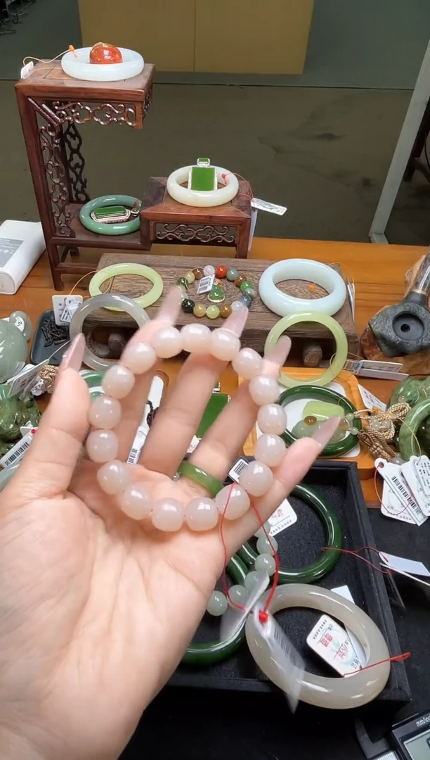 未镶嵌手串和田玉卡12青海藕粉 老型