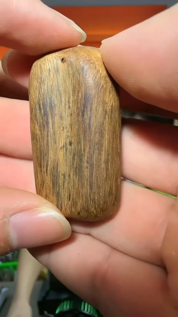 沉香吊坠297号红土12g多样性发一