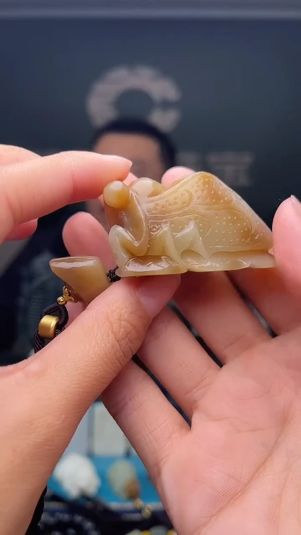 未镶嵌和田玉挂件1