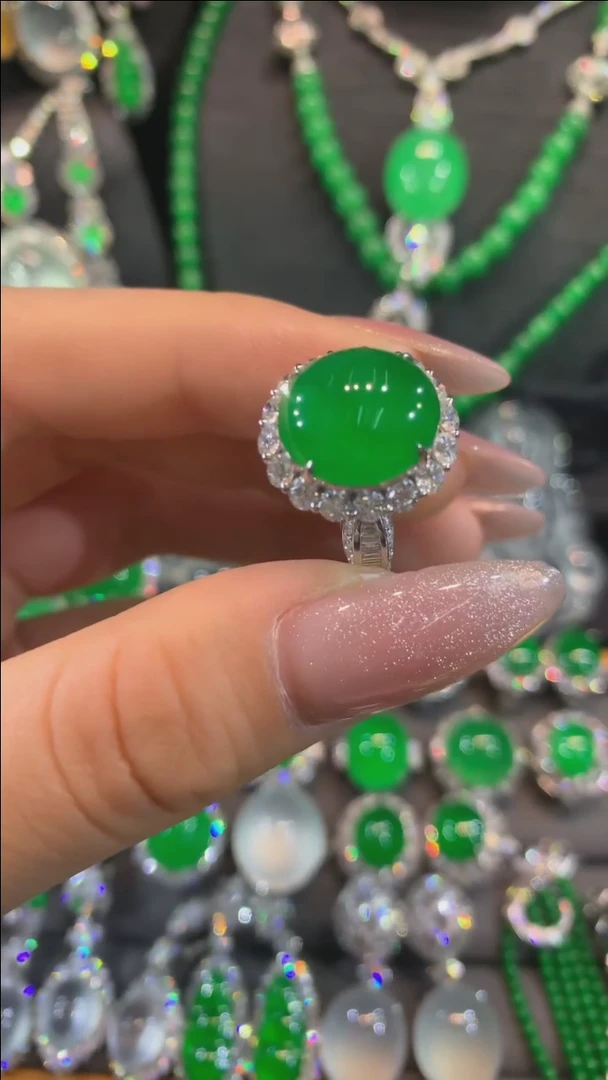 【闪购商品】翡翠戒指18K金镶嵌戒指