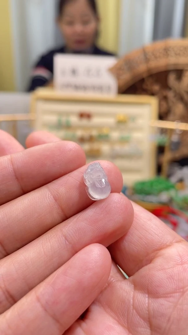 颈饰未镶嵌翡翠貔貅