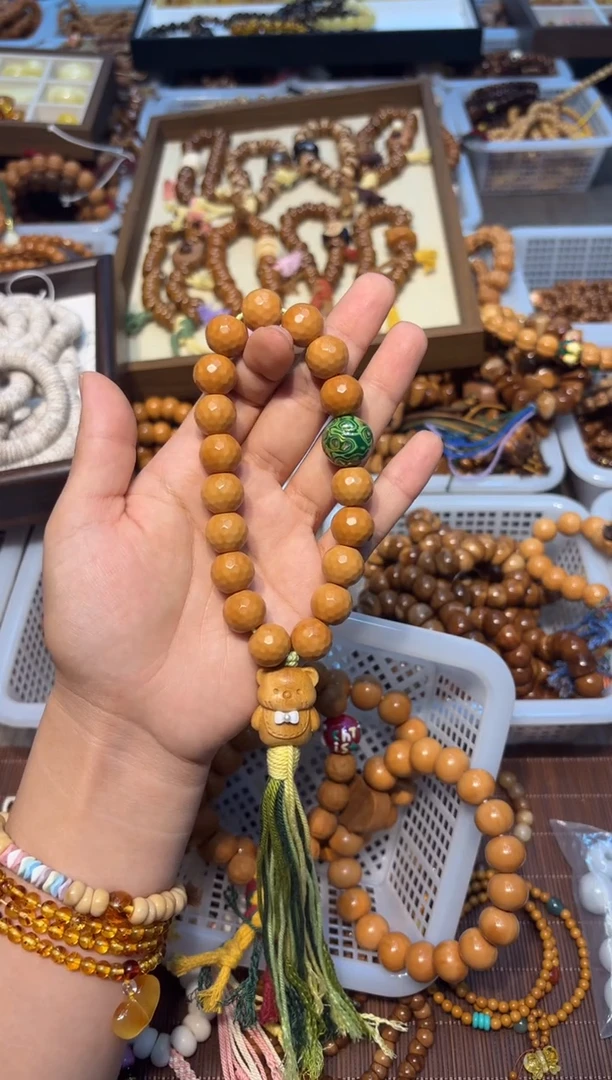 吊坠白玉菩提卡14mm钻面猴头手持