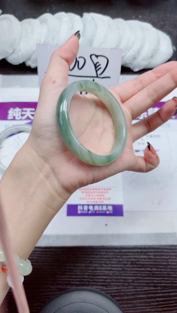 未镶嵌手镯石英质玉A26-56.57