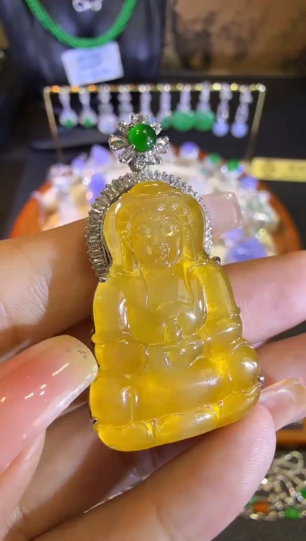 【闪购商品】翡翠颈饰18K金镶嵌高冰冰糖黄观音