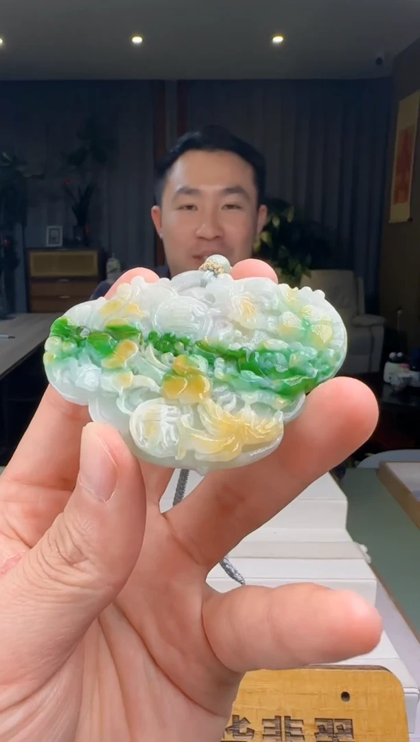 【闪购商品】翡翠吊坠(不含链)未镶嵌DY@@960Q3J08623