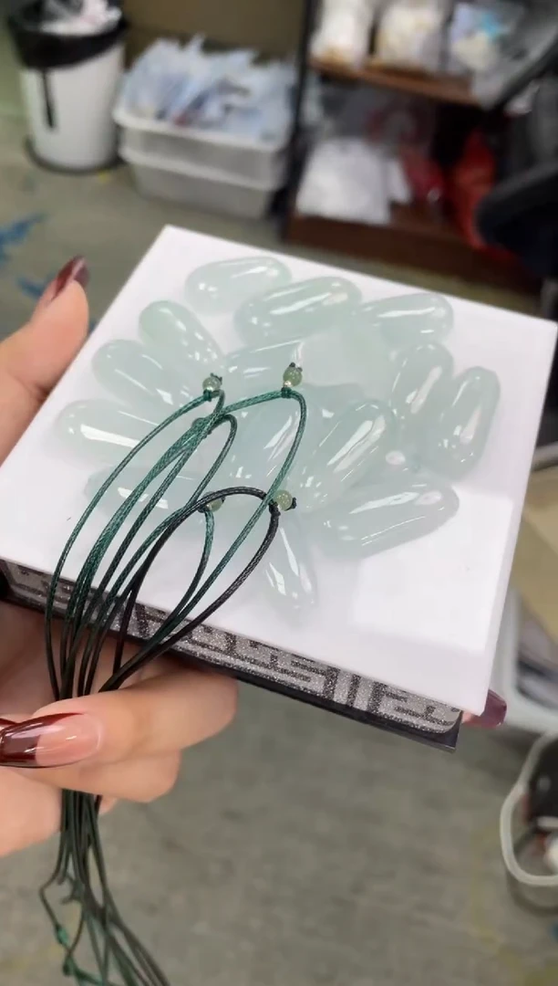 吊坠(不含链)未镶嵌翡翠福瓜   多样性发货发一件