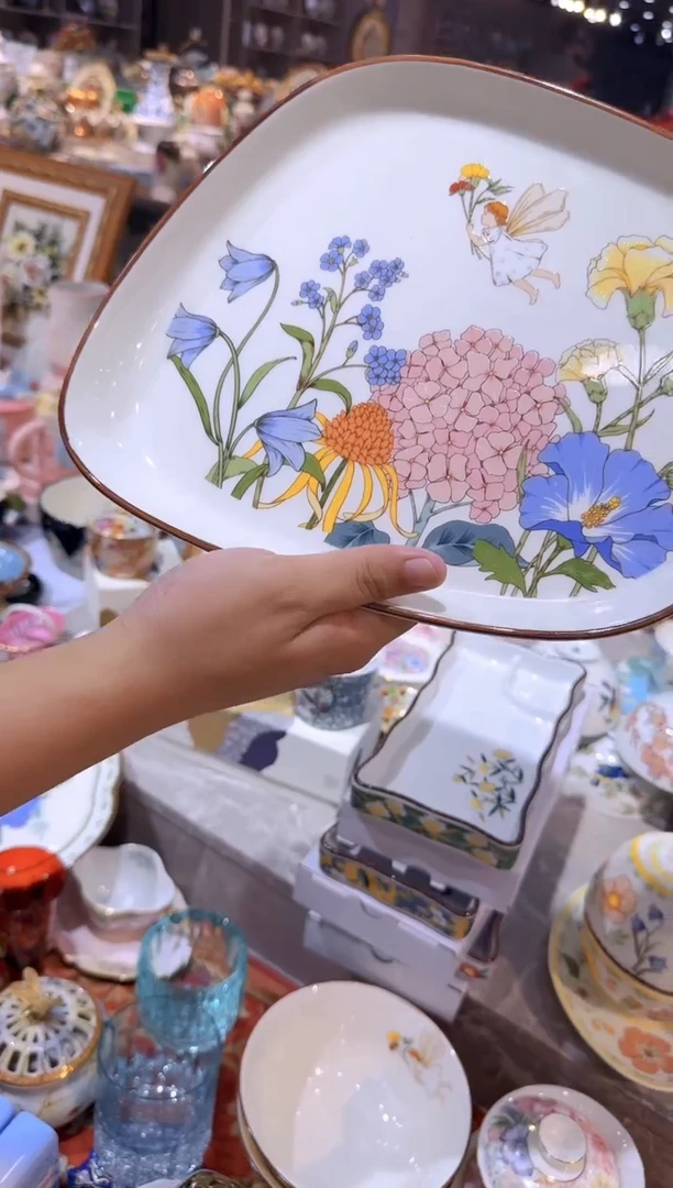 骨瓷娜娜中古瓷器如图所示96