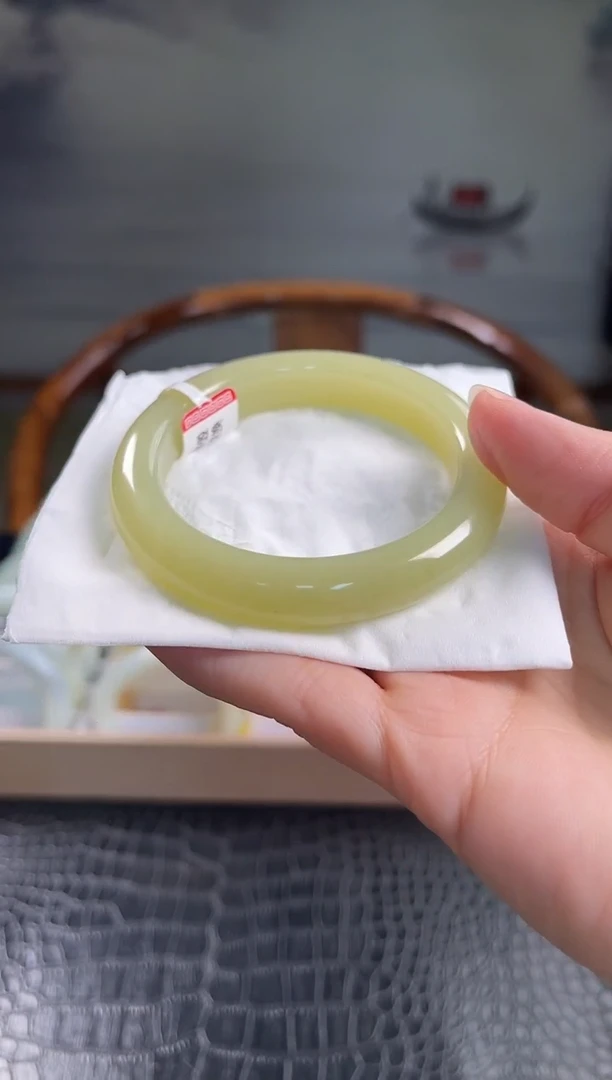 未镶嵌手镯和田玉55+圈口1879