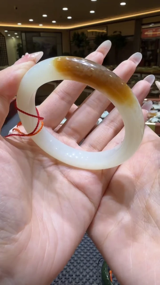 颈饰未镶嵌和田玉手镯58