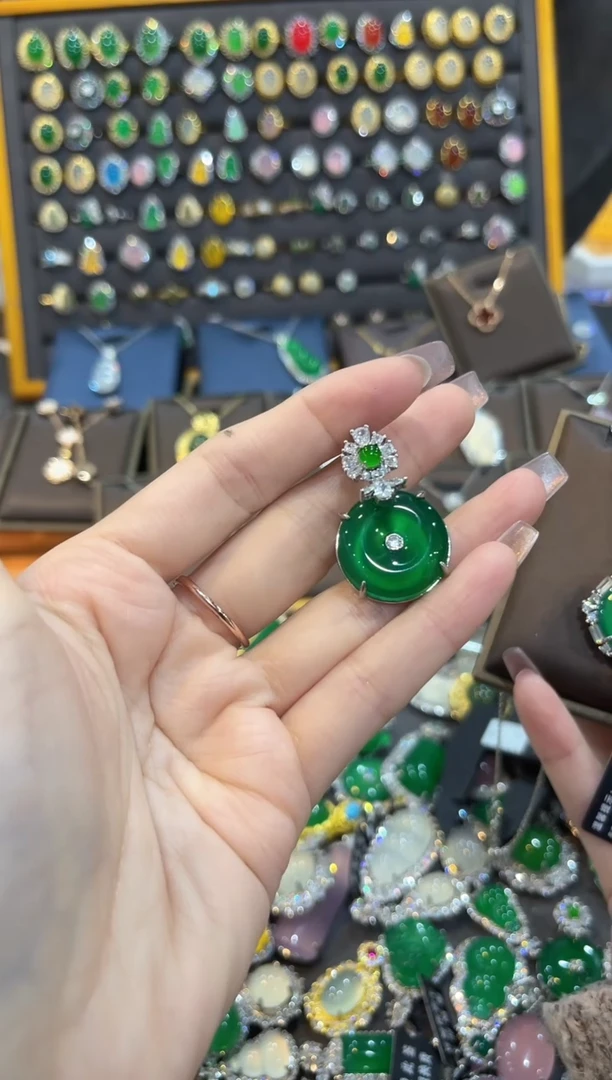 【闪购商品】玛瑙/玉髓吊坠(不含链)未镶嵌11111