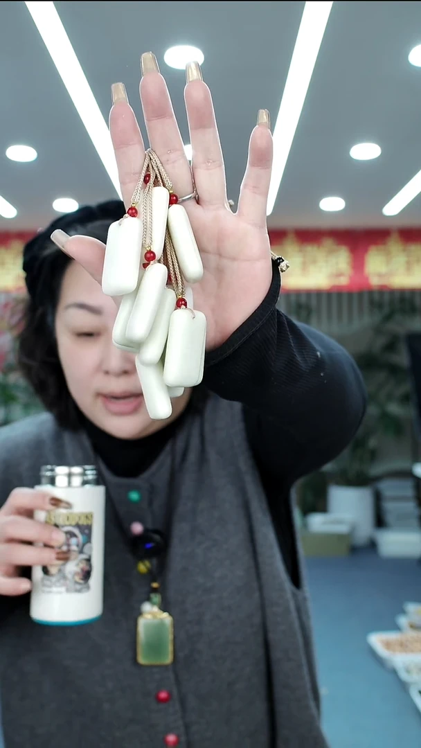 未镶嵌蛇纹石玉烟嘴多样式发货随机发一