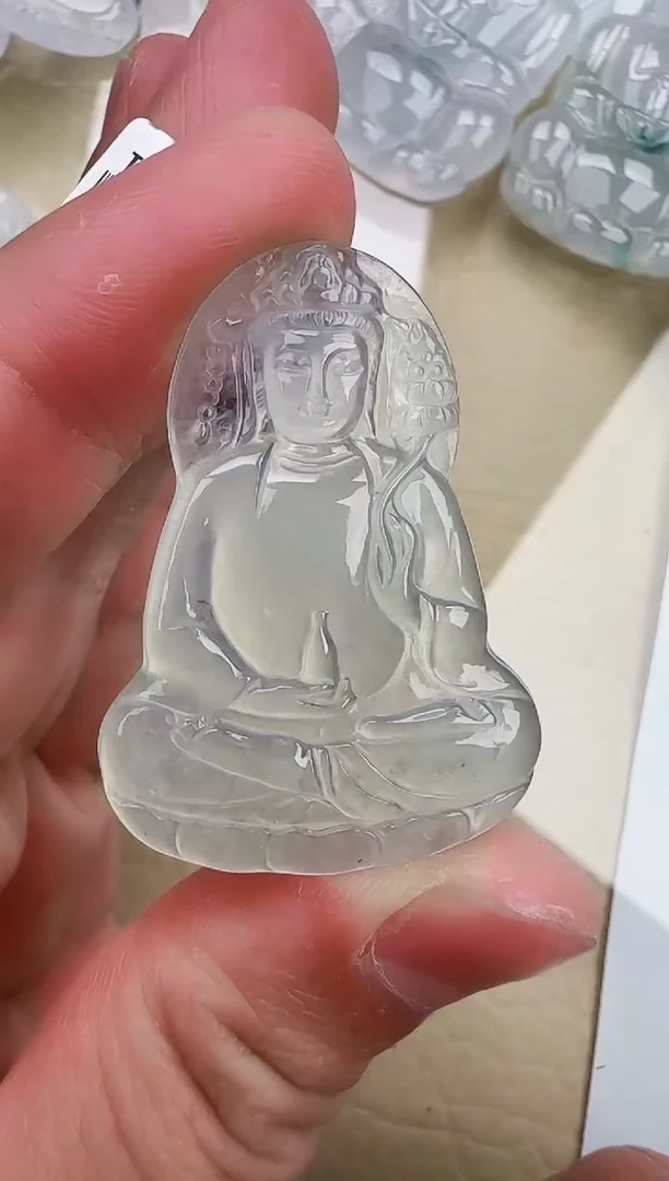 翡翠未镶嵌颈饰缅甸天然翡翠A货