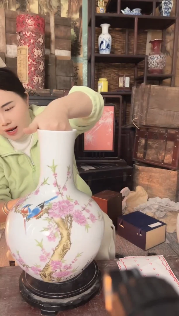 陶景德镇陶瓷摆件J802