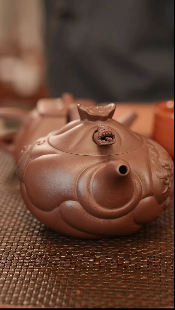 茶壶紫砂鱼化龙         420cc