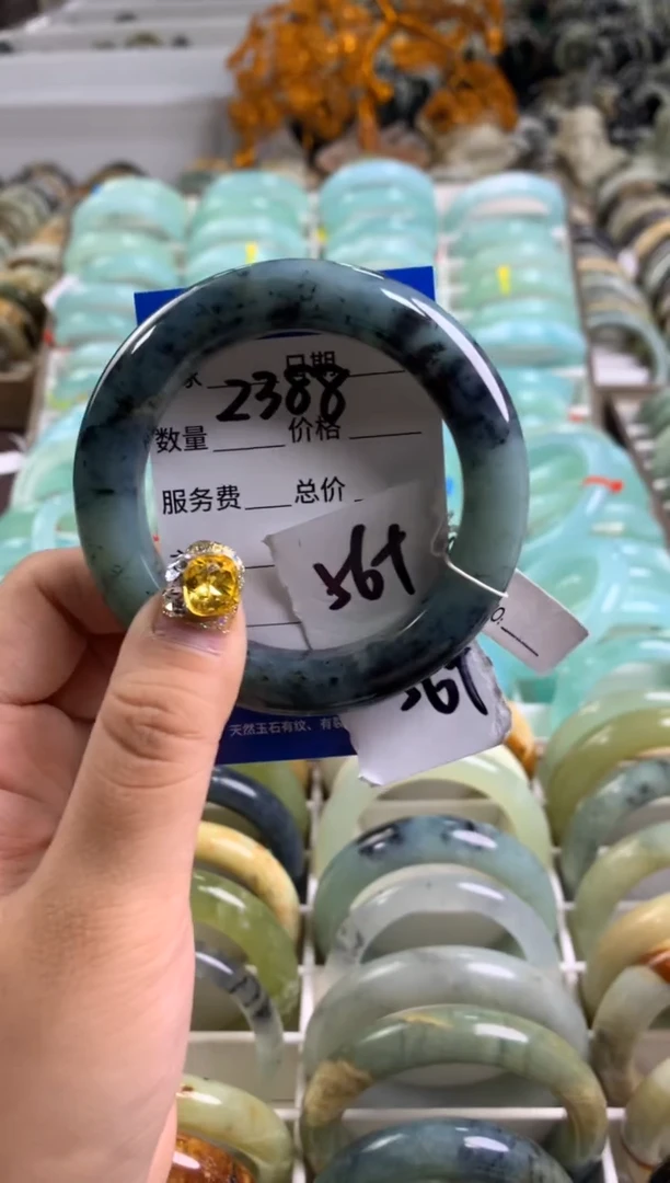 【闪购商品】蛇纹石玉手镯未镶嵌2388