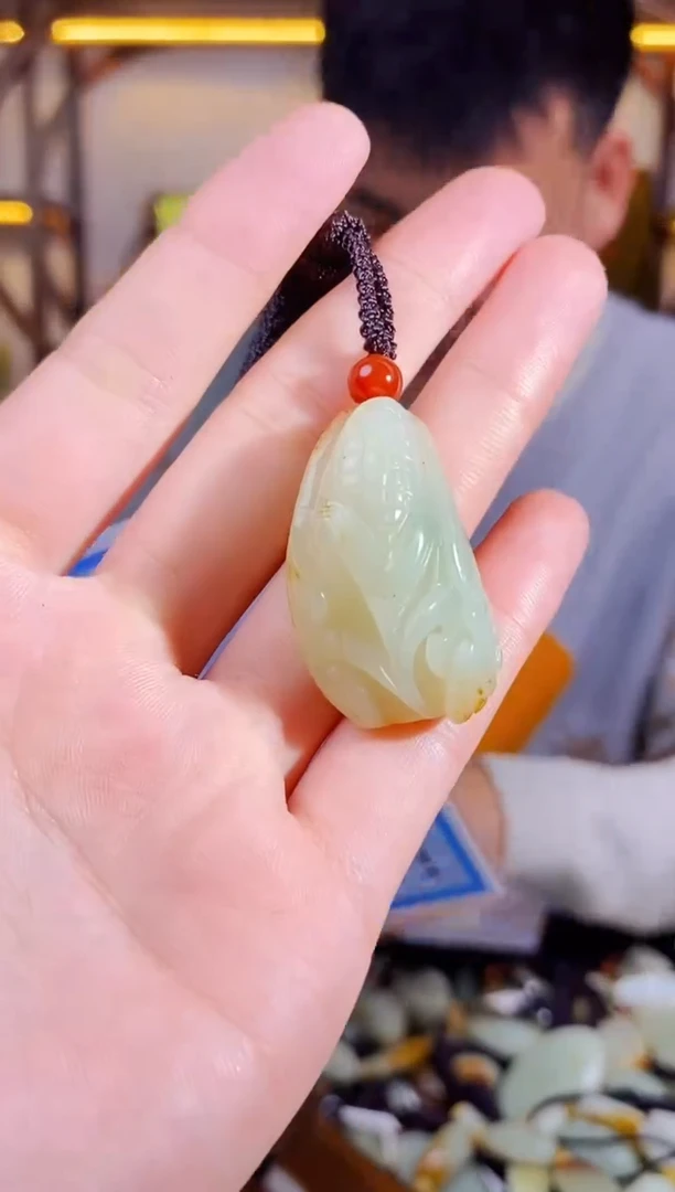 【闪购商品】和田玉颈饰未镶嵌1