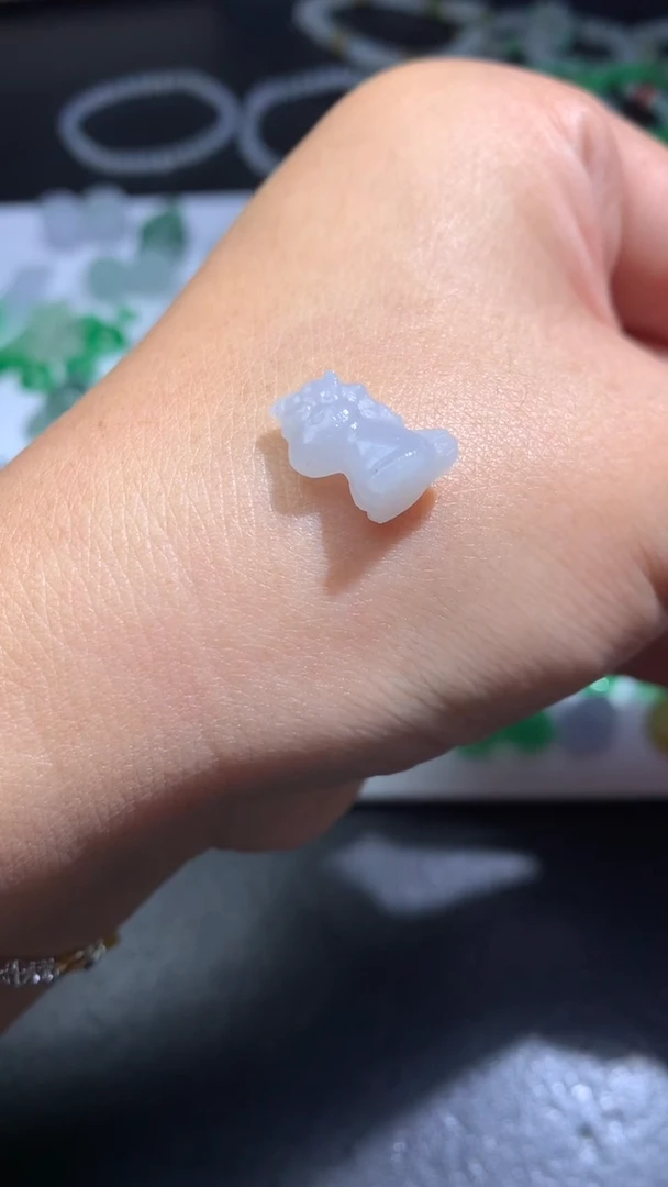 未镶嵌定制翡翠毛货