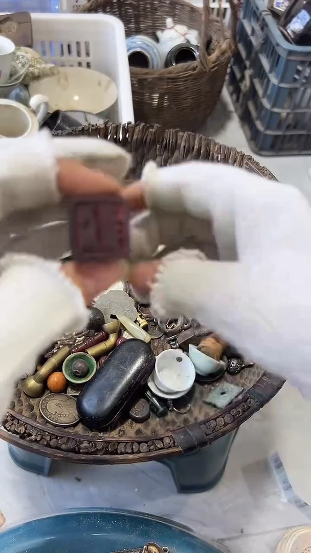 陶瓷厚**书直播闪购链接瓷器摆件等