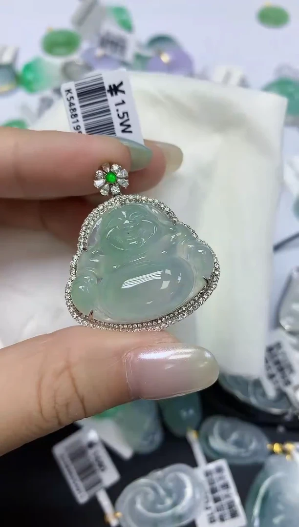 翡翠18K金镶嵌颈饰天然缅甸翡翠A货