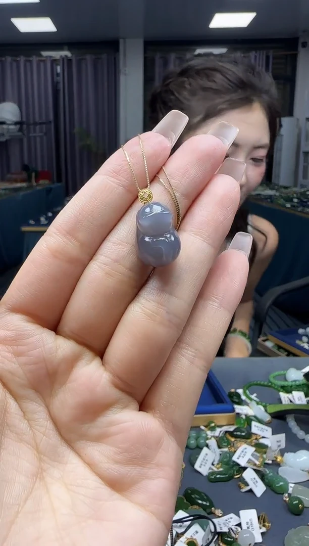 和田玉18K金镶嵌挂件1