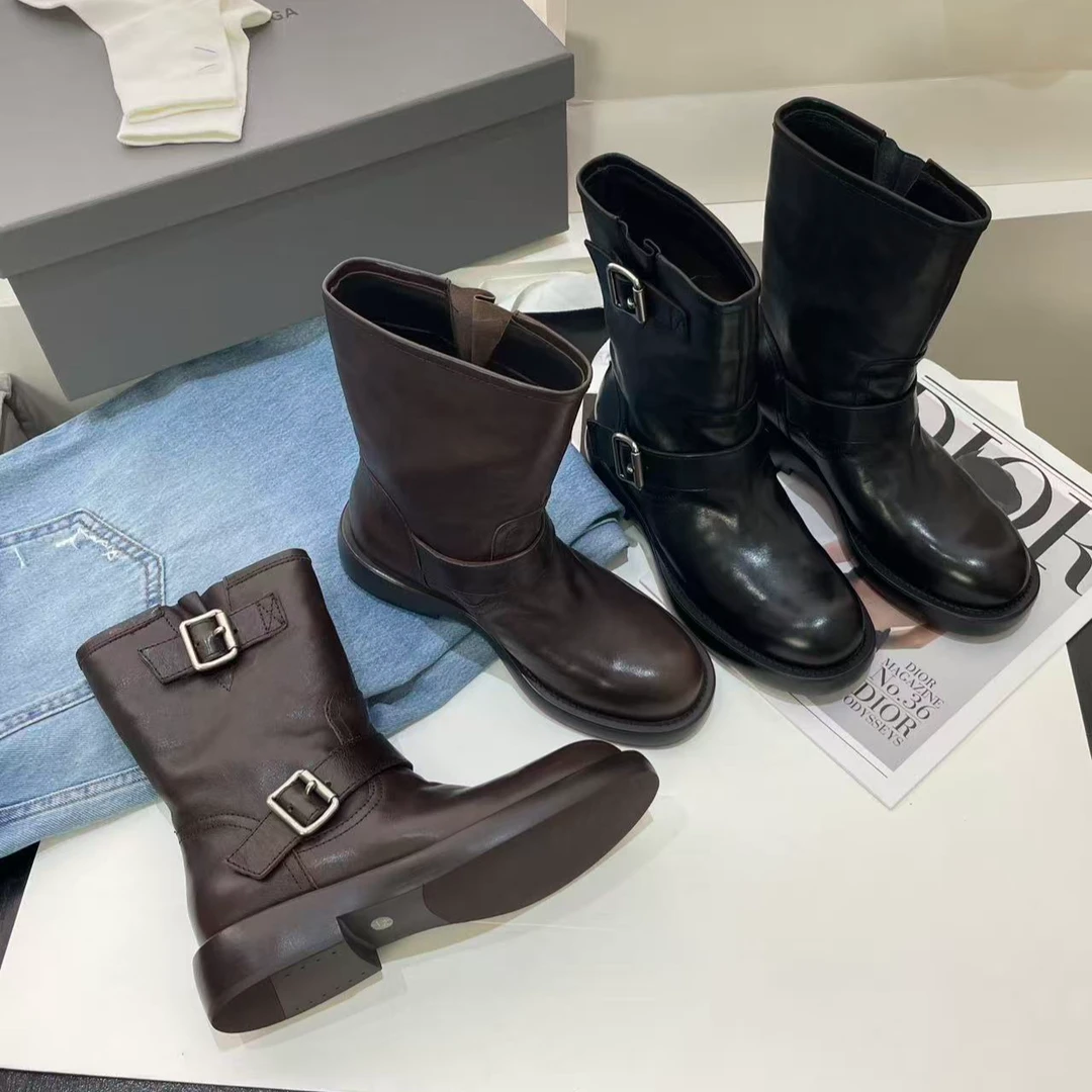 2025新款真皮圆头厚底皮带扣显瘦马丁靴