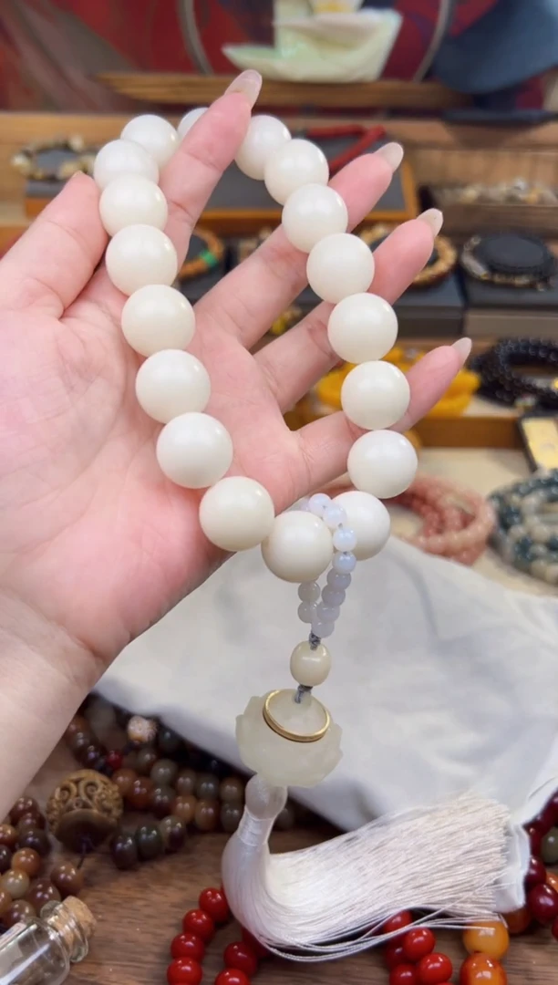 【闪购商品】菩提根/象牙果手串白菩提1.8夜光宝莲灯手持+2瓶香