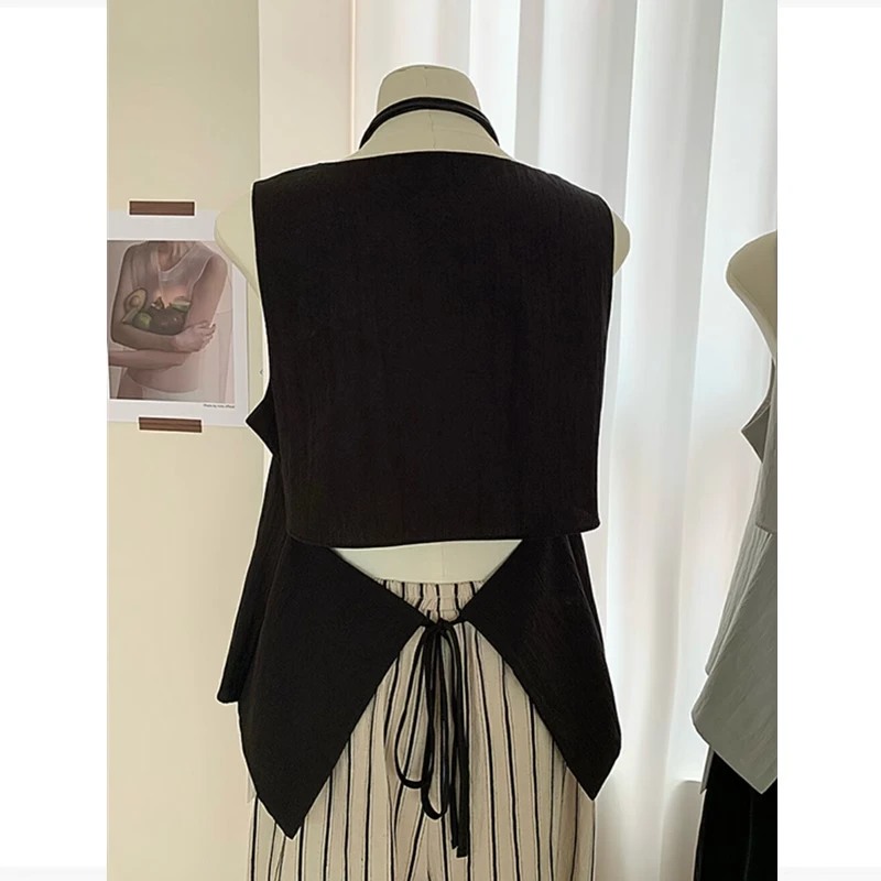 一眼迷上！高级感无袖上衣女夏季设计感小众外穿后背镂空工字背心