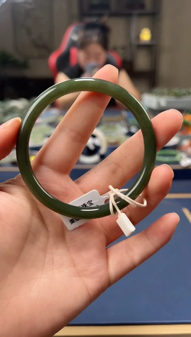 和田玉手镯未镶嵌1【柚子来啦】和田玉拍一发一61