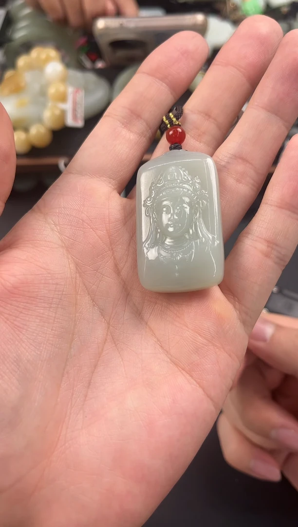 未镶嵌手串和田玉且末高青白观音牌微色差