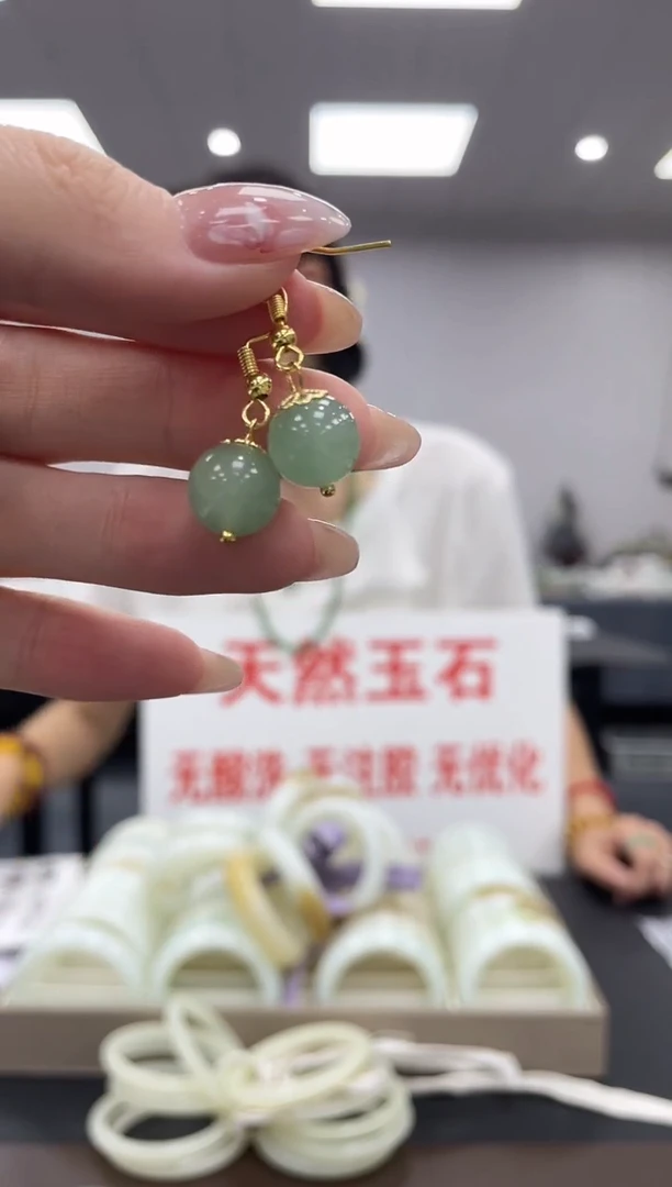 石英质玉耳坠未镶嵌多样性拍一发一东陵玉耳坠