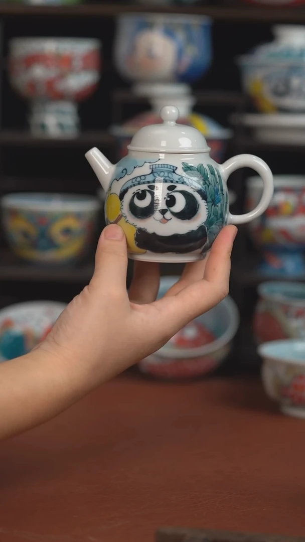 昨明熊猫茶壶（福利价格）