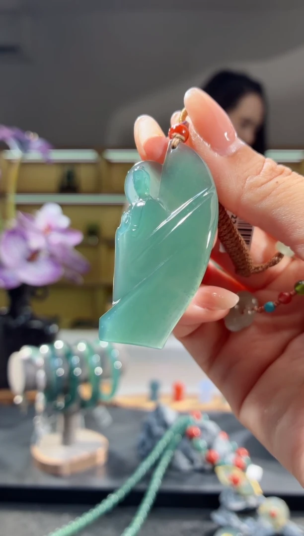 吊坠(不含链)未镶嵌翡翠观音