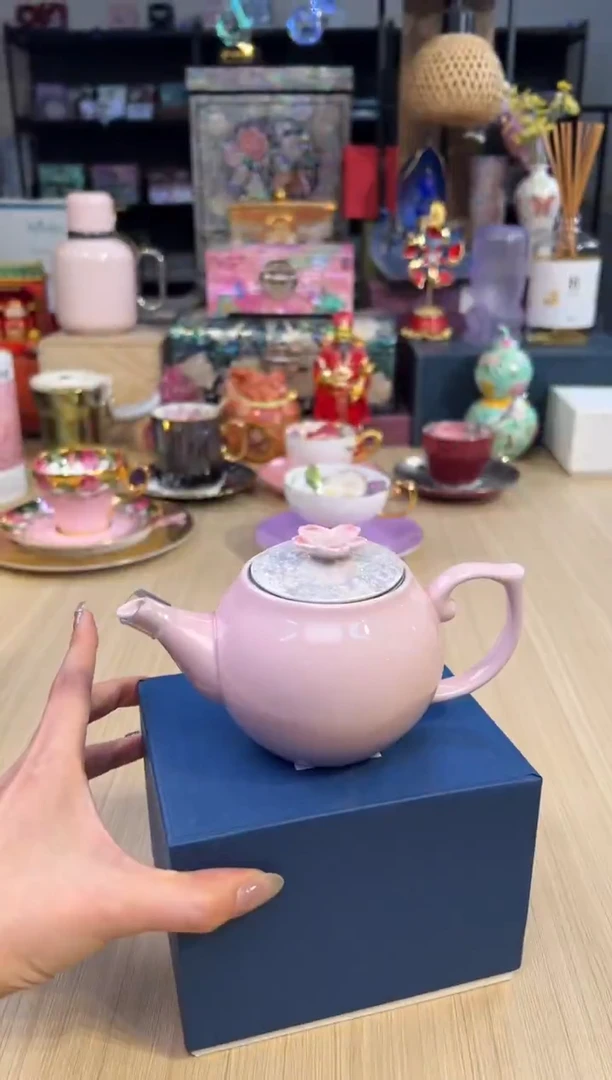 255文山茶壶（对图）