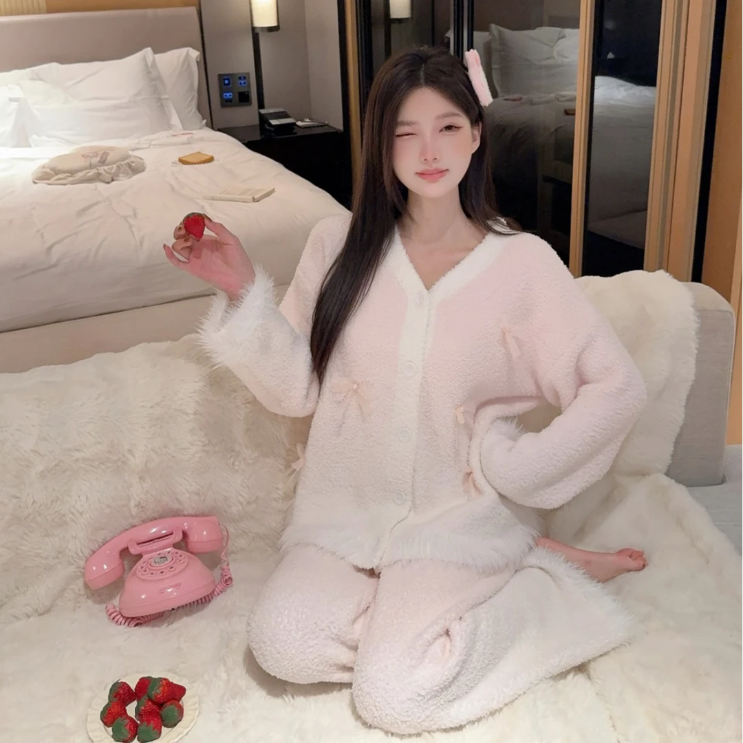 菠萝【心动讯息 】半边绒软绵绵羽毛纱可外穿两件套保暖可爱睡衣女