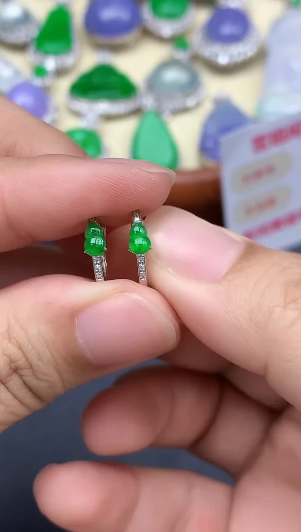 18K金镶嵌翡翠耳饰373-中国好珍宝