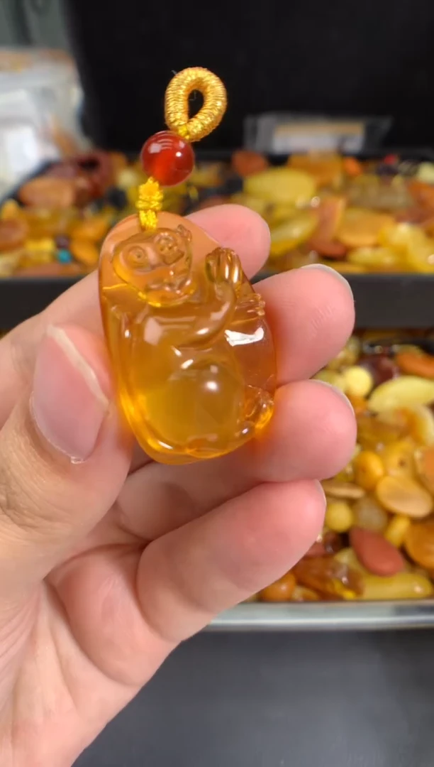 蜜蜡未镶嵌珠宝奇石1