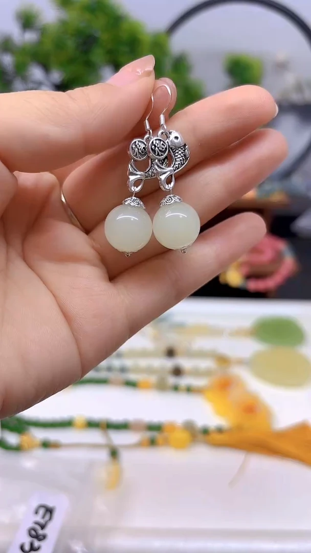 和田玉银S925镶嵌耳饰E783