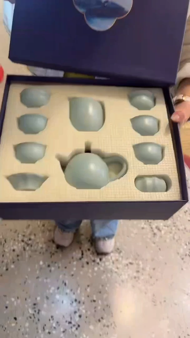 其他         茶具D