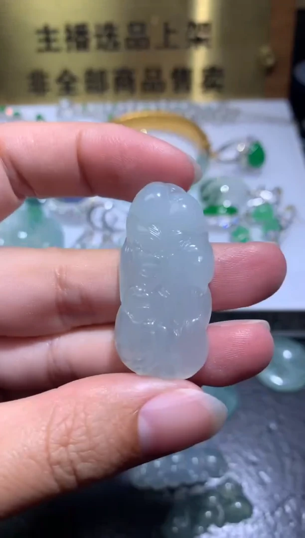 未镶嵌定制翡翠毛货