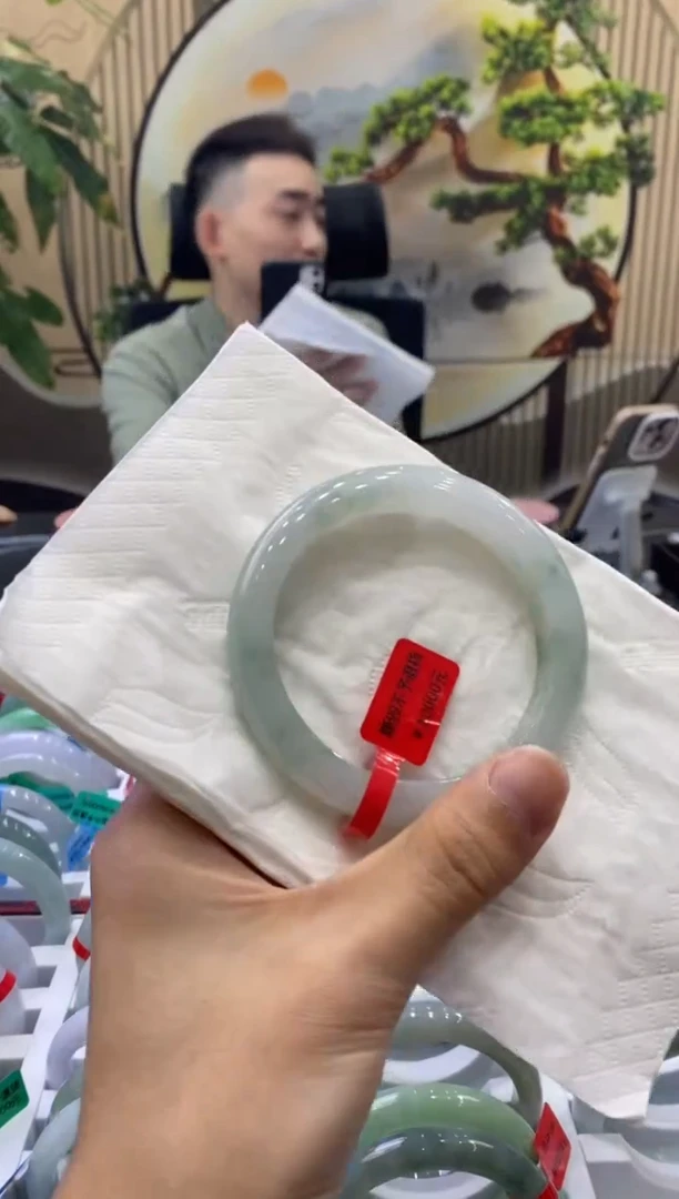 未镶嵌手镯翡翠5576