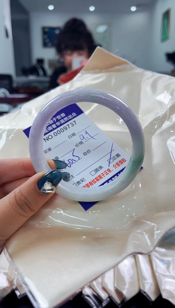 翡翠手镯未镶嵌天然缅甸A货翡翠