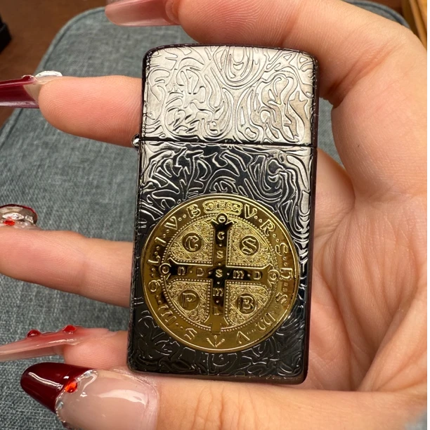 Zippo打火机窄机纤巧黑金康斯坦丁DYJ1